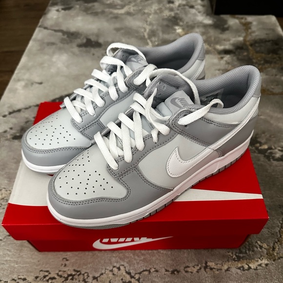 New Nike Dunk Low (GS) Pure Platinum/White-Wolf Grey Size 8 - Picture 6 of 8
